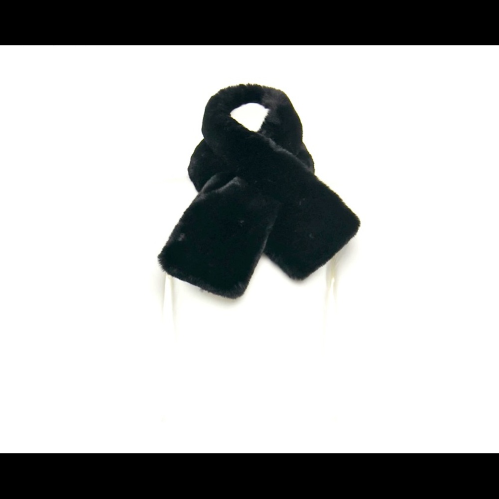Lauren Conrad Black Faux Fur Scarf